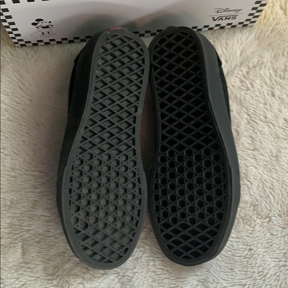 Disney Vans - Picture 4 of 6